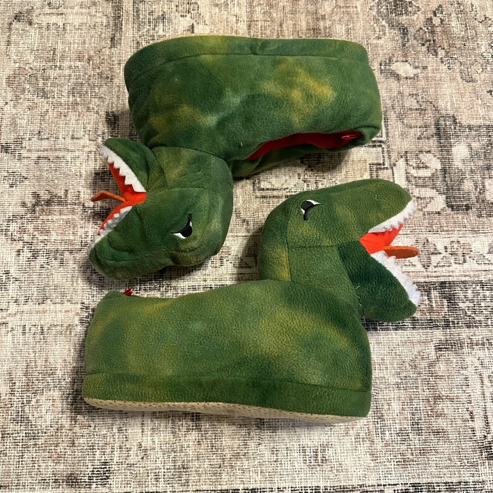 Old Navy Green Dinosaur Kids Slippers